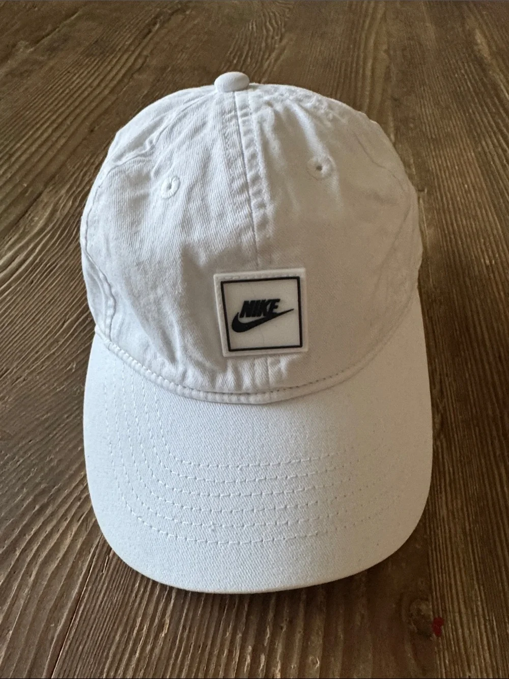 Nike Childs White Baseball Cap with Black Nike Logo Patch